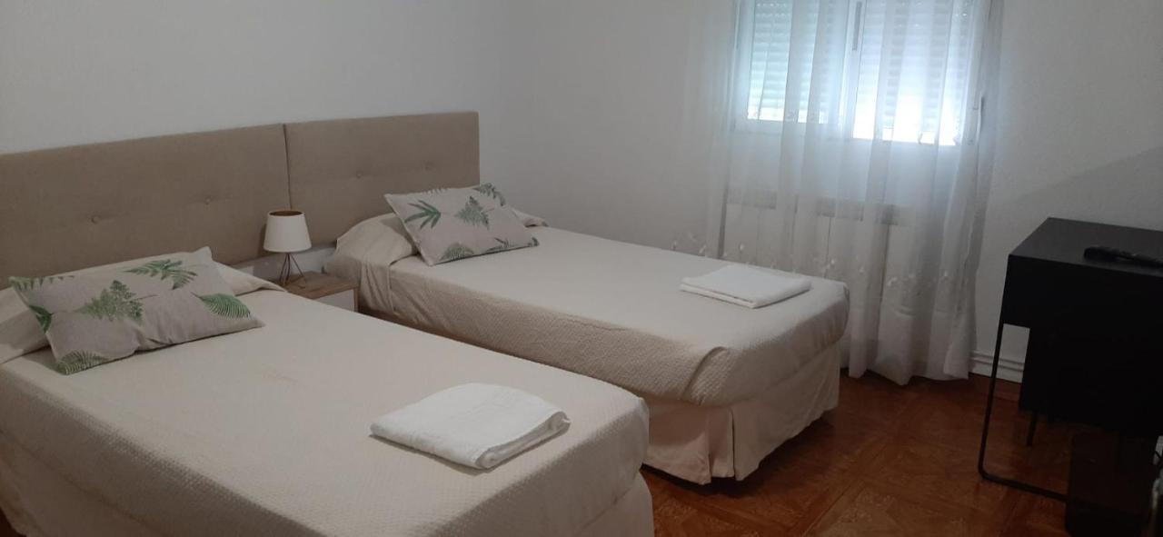 Alojamiento Casa Leon Santoña Екстериор снимка